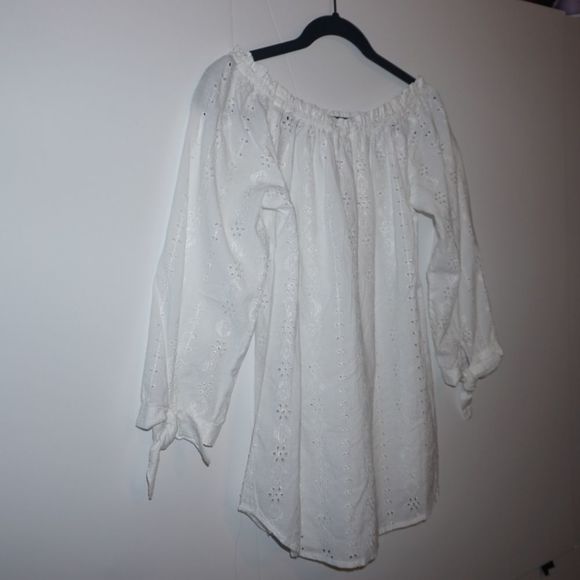 West port white blouse - Picture 3 of 4